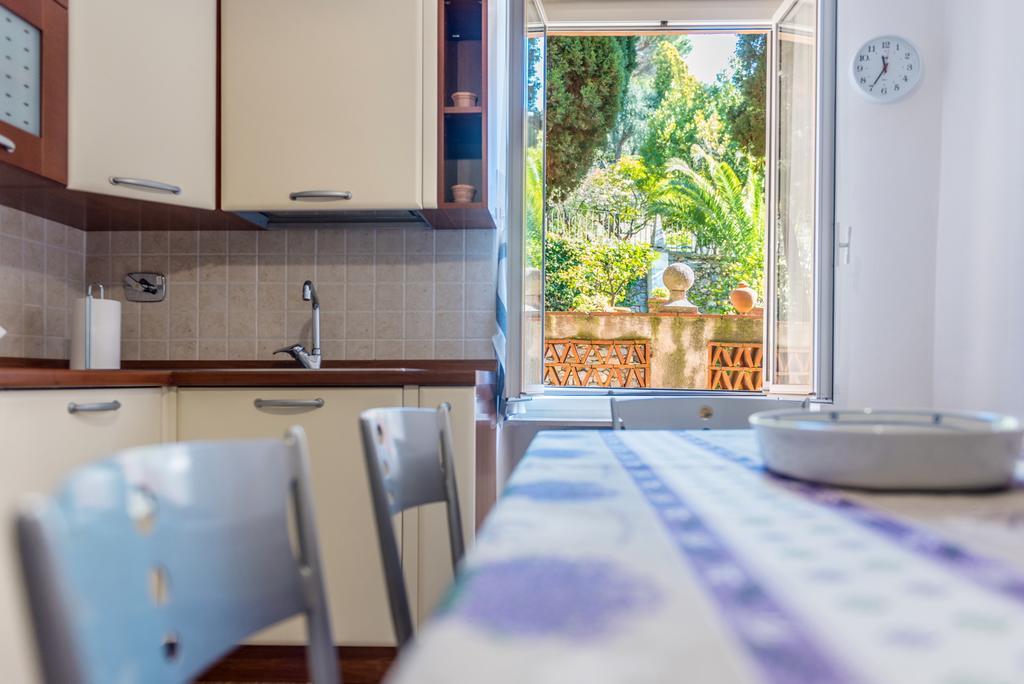 Casa Castelletto Apartman Finale Ligure Kültér fotó